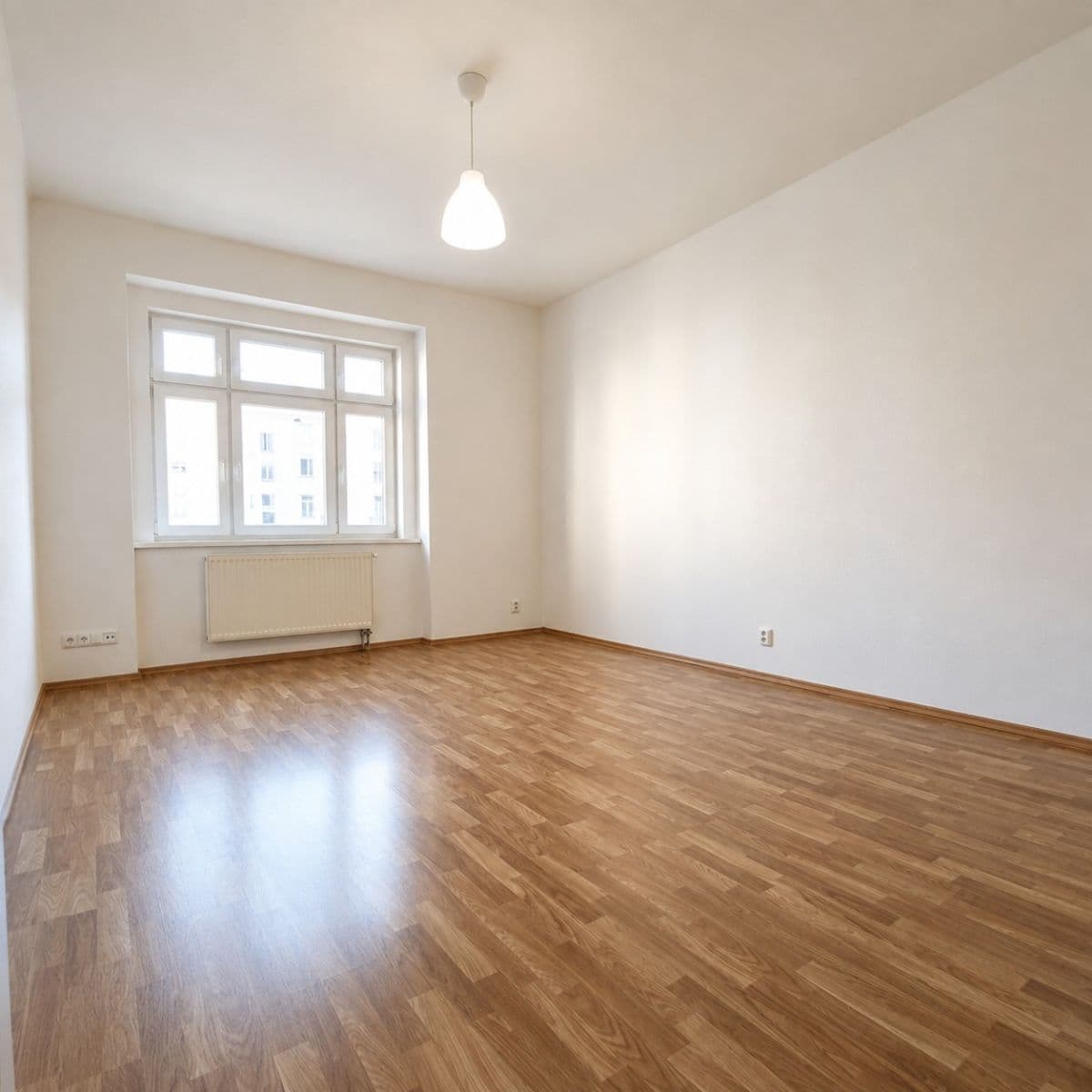 Prenájom bytu 2-izbový 45 m², Bulharská, Praha, Praha Prenájom bytu 2-izbový 45 m², Bulharská, Praha, Praha