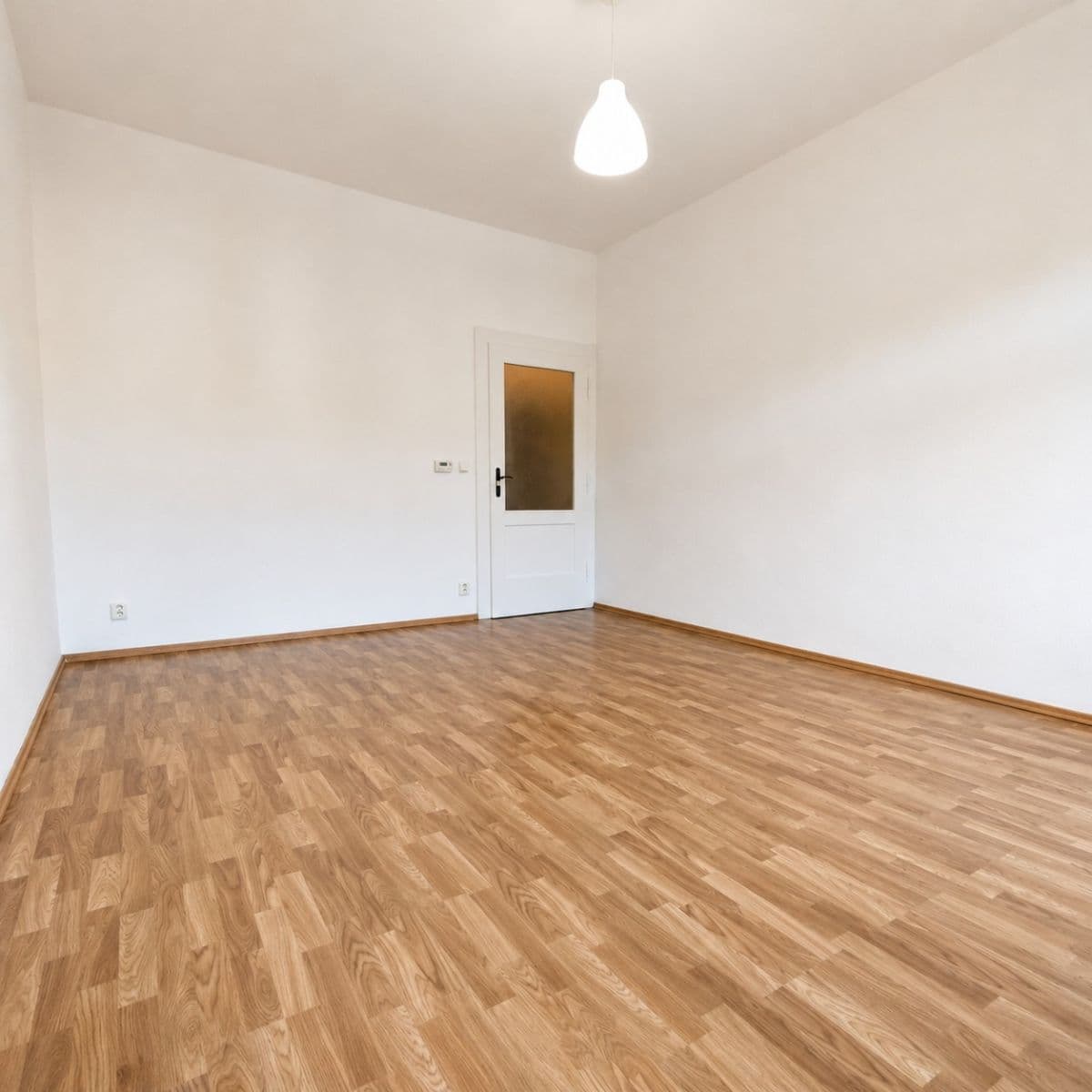 Prenájom bytu 2-izbový 45 m², Bulharská, Praha, Praha Prenájom bytu 2-izbový 45 m², Bulharská, Praha, Praha