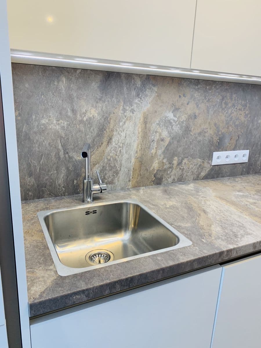 Prenájom bytu 1-izbový 38 m², Chorošová, Praha, Praha Prenájom bytu 1-izbový 38 m², Chorošová, Praha, Praha