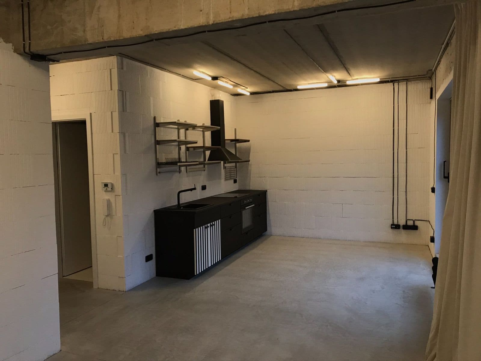 Prenájom bytu 1-izbový 37 m², Na Pecích, Praha, Praha Prenájom bytu 1-izbový 37 m², Na Pecích, Praha, Praha