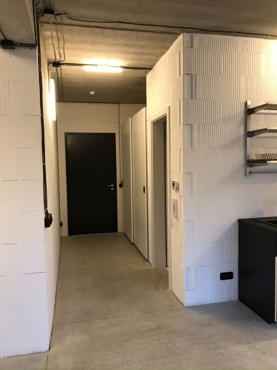 Prenájom bytu 1-izbový 37 m², Na Pecích, Praha, Praha Prenájom bytu 1-izbový 37 m², Na Pecích, Praha, Praha