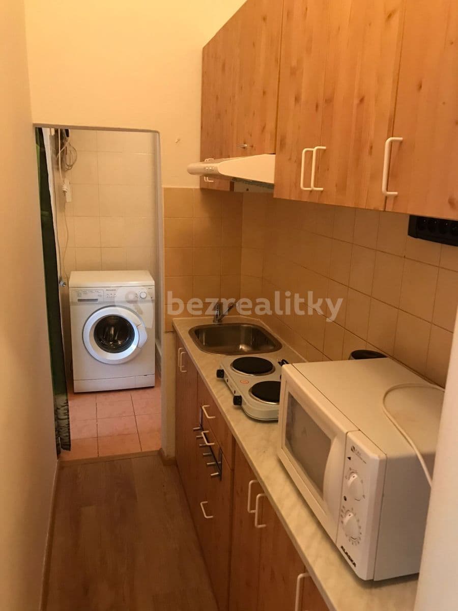 Prenájom bytu 1-izbový 48 m², Lopatecká, Praha, Praha Prenájom bytu 1-izbový 48 m², Lopatecká, Praha, Praha