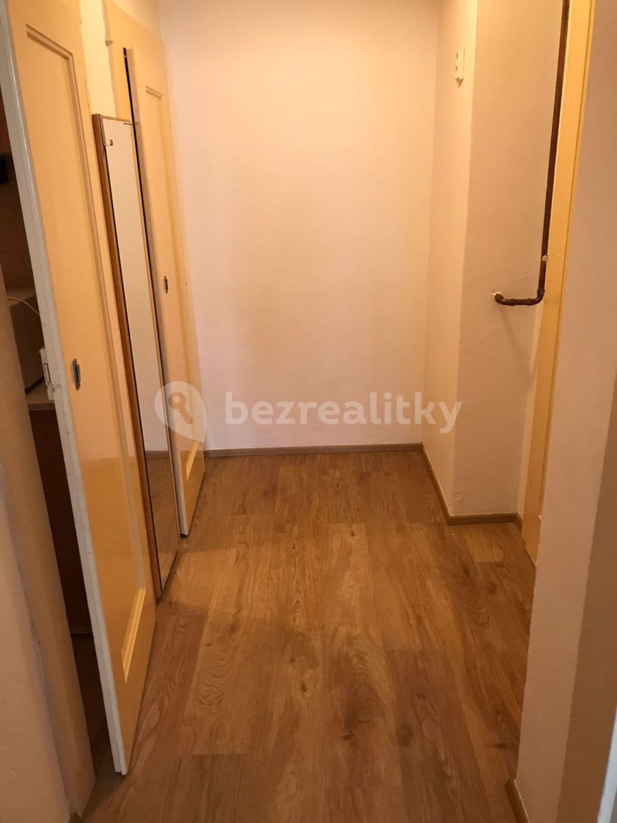 Prenájom bytu 1-izbový 48 m², Lopatecká, Praha, Praha Prenájom bytu 1-izbový 48 m², Lopatecká, Praha, Praha