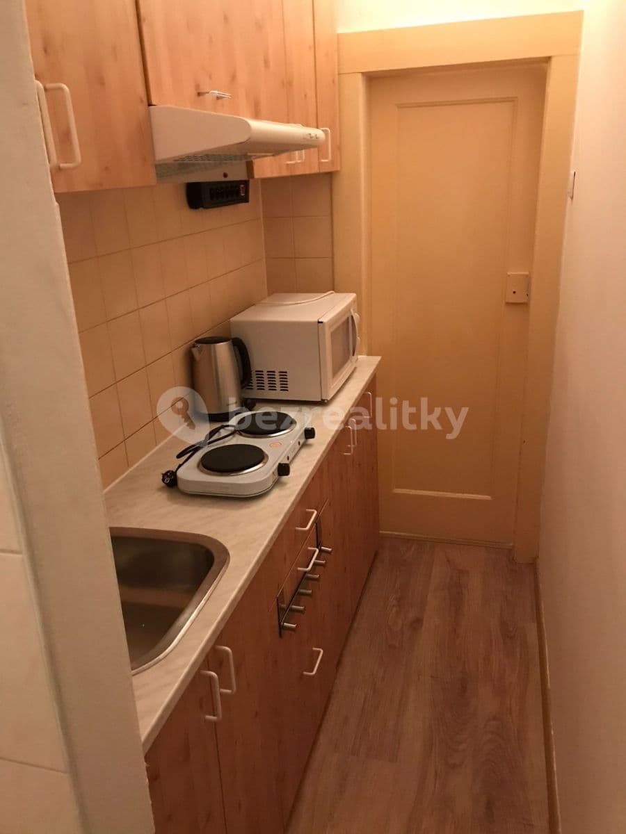 Prenájom bytu 1-izbový 48 m², Lopatecká, Praha, Praha Prenájom bytu 1-izbový 48 m², Lopatecká, Praha, Praha