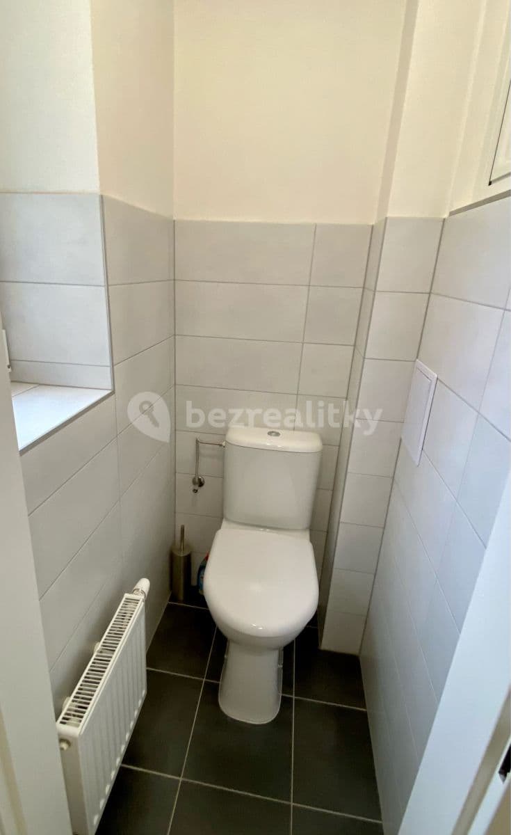 Prenájom bytu 2-izbový 70 m², Za Poštou, Olomouc, Olomoucký kraj Prenájom bytu 2-izbový 70 m², Za Poštou, Olomouc, Olomoucký kraj