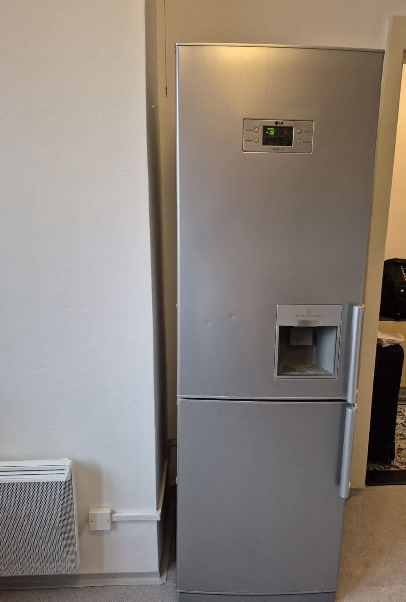 Prenájom bytu 1-izbový 51 m², Farní, Praha, Praha Prenájom bytu 1-izbový 51 m², Farní, Praha, Praha