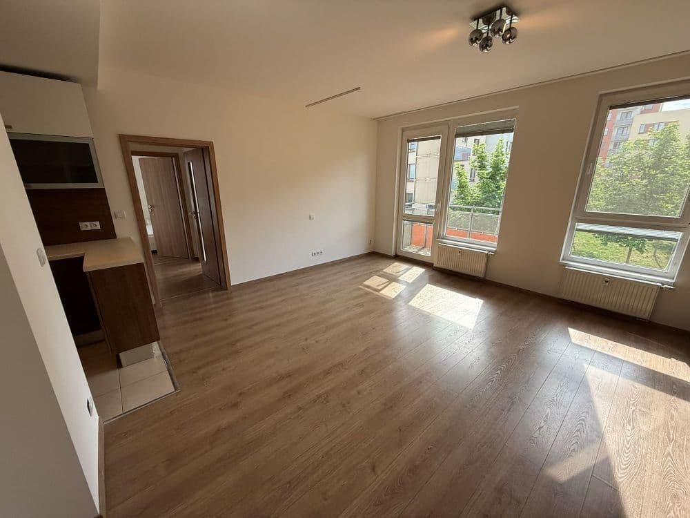 Prenájom bytu 3-izbový 79 m², Bermanova, Praha, Praha Prenájom bytu 3-izbový 79 m², Bermanova, Praha, Praha