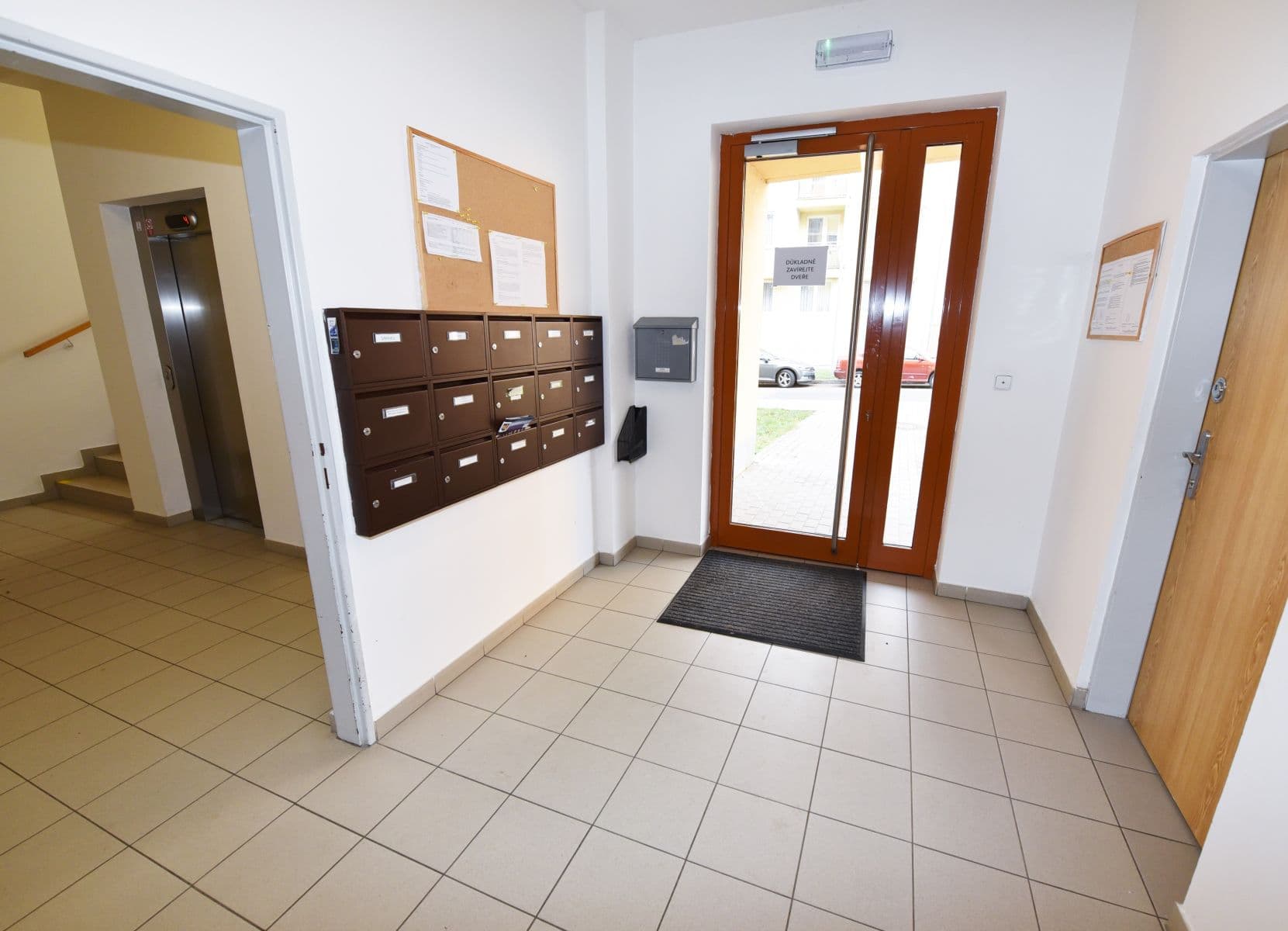 Prenájom bytu 3-izbový 89 m², Za Valem, Praha, Praha Prenájom bytu 3-izbový 89 m², Za Valem, Praha, Praha