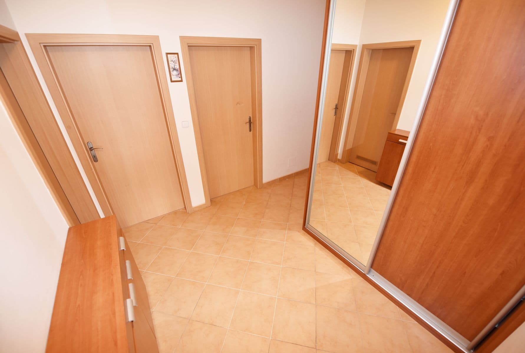 Prenájom bytu 3-izbový 89 m², Za Valem, Praha, Praha Prenájom bytu 3-izbový 89 m², Za Valem, Praha, Praha