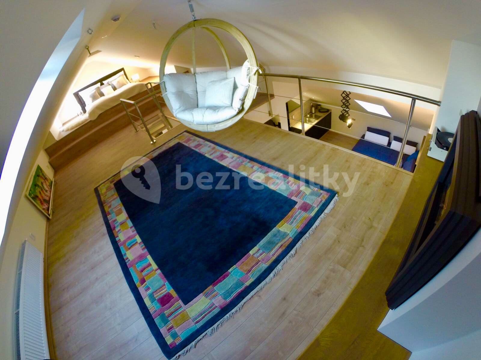 Prenájom bytu 2-izbový 74 m², K Pitkovicům, Praha, Praha Prenájom bytu 2-izbový 74 m², K Pitkovicům, Praha, Praha