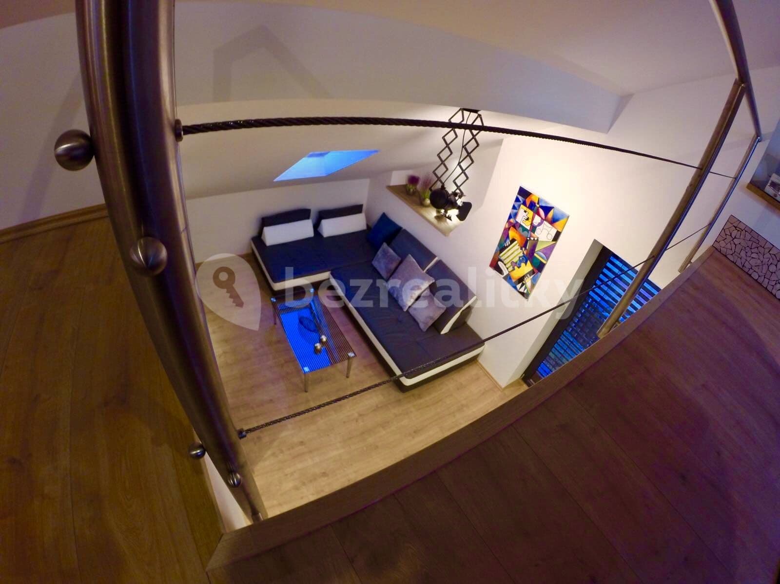 Prenájom bytu 2-izbový 74 m², K Pitkovicům, Praha, Praha Prenájom bytu 2-izbový 74 m², K Pitkovicům, Praha, Praha