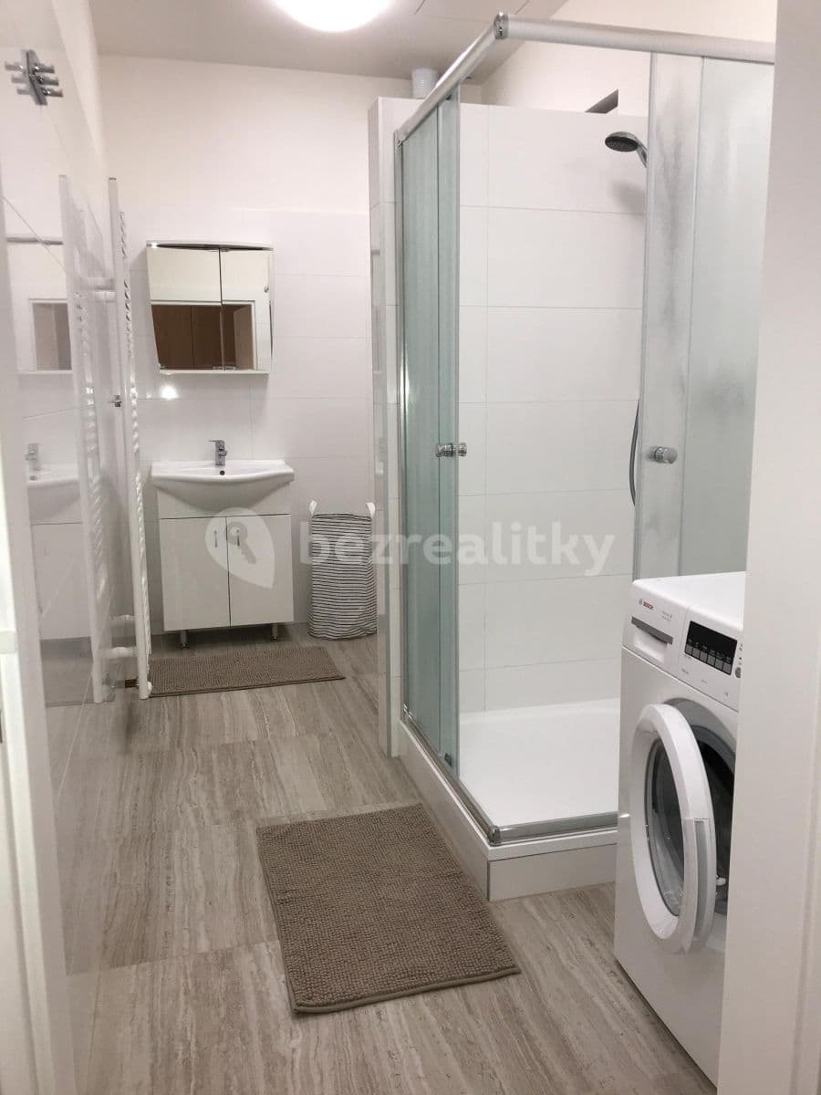 Prenájom bytu 2-izbový 78 m², Štěpánská, Praha, Praha Prenájom bytu 2-izbový 78 m², Štěpánská, Praha, Praha