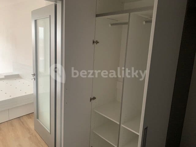 Prenájom bytu 2-izbový 58 m², Husova, Pardubice, Pardubický kraj Prenájom bytu 2-izbový 58 m², Husova, Pardubice, Pardubický kraj