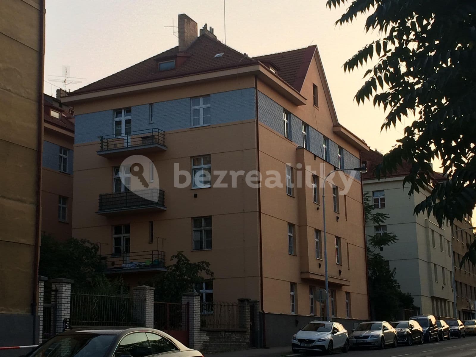 Prenájom bytu 2-izbový 38 m², Lounských, Praha, Praha Prenájom bytu 2-izbový 38 m², Lounských, Praha, Praha