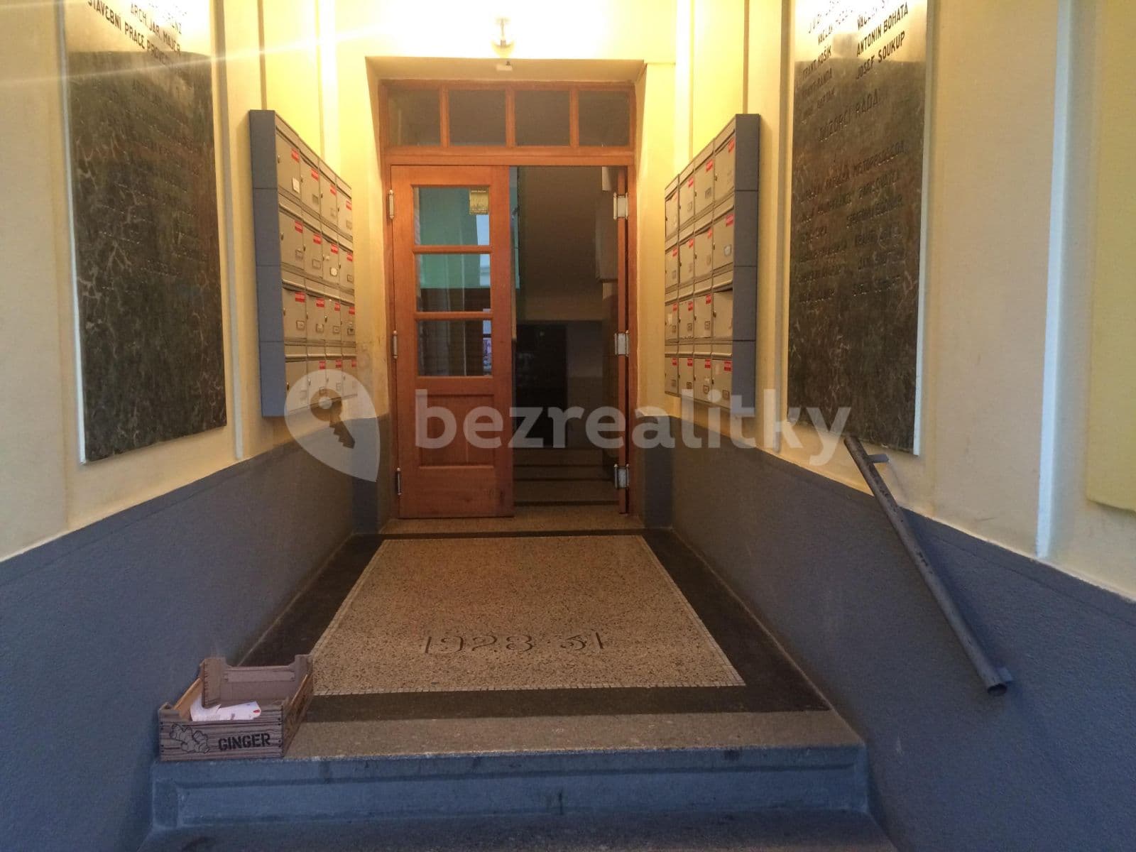 Prenájom bytu 2-izbový 38 m², Lounských, Praha, Praha Prenájom bytu 2-izbový 38 m², Lounských, Praha, Praha