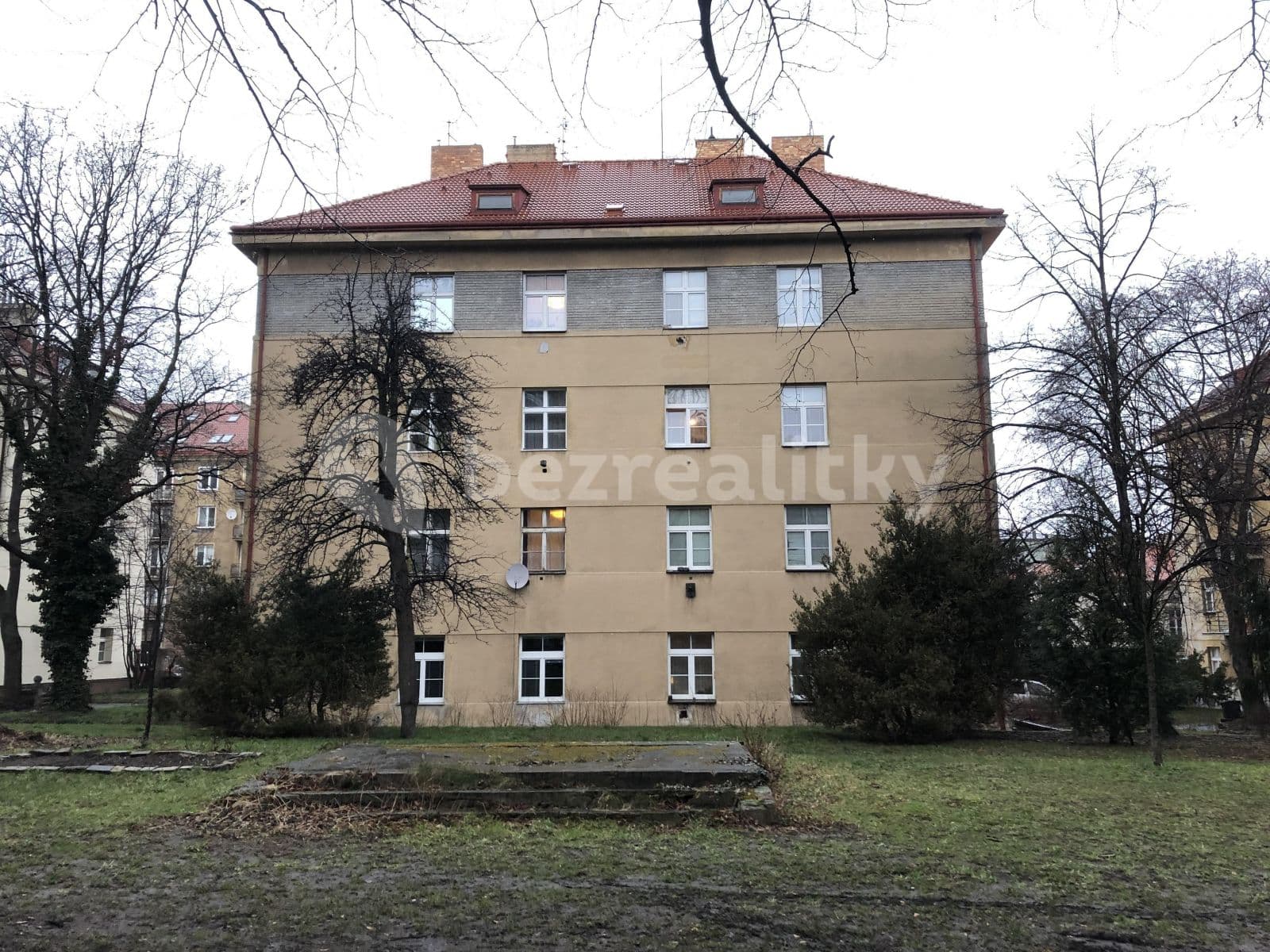Prenájom bytu 2-izbový 38 m², Lounských, Praha, Praha Prenájom bytu 2-izbový 38 m², Lounských, Praha, Praha