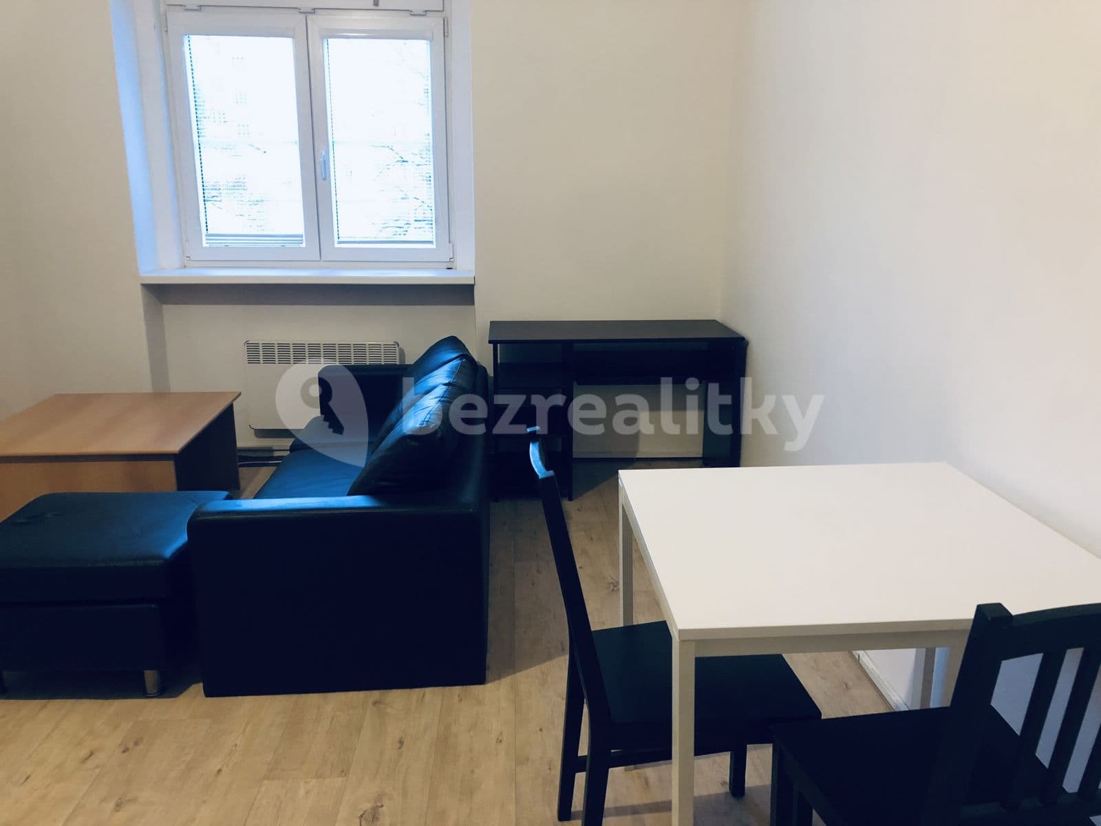 Prenájom bytu 2-izbový 38 m², Lounských, Praha, Praha Prenájom bytu 2-izbový 38 m², Lounských, Praha, Praha