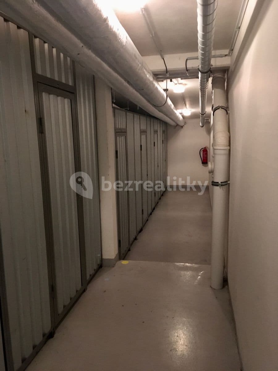 Prenájom bytu 2-izbový 54 m², Linhartova, Praha, Praha Prenájom bytu 2-izbový 54 m², Linhartova, Praha, Praha