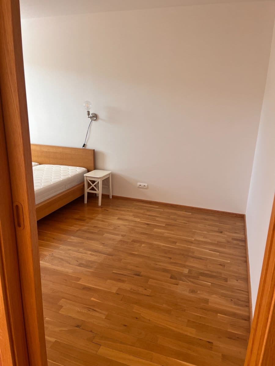 Prenájom bytu 2-izbový 54 m², Linhartova, Praha, Praha Prenájom bytu 2-izbový 54 m², Linhartova, Praha, Praha