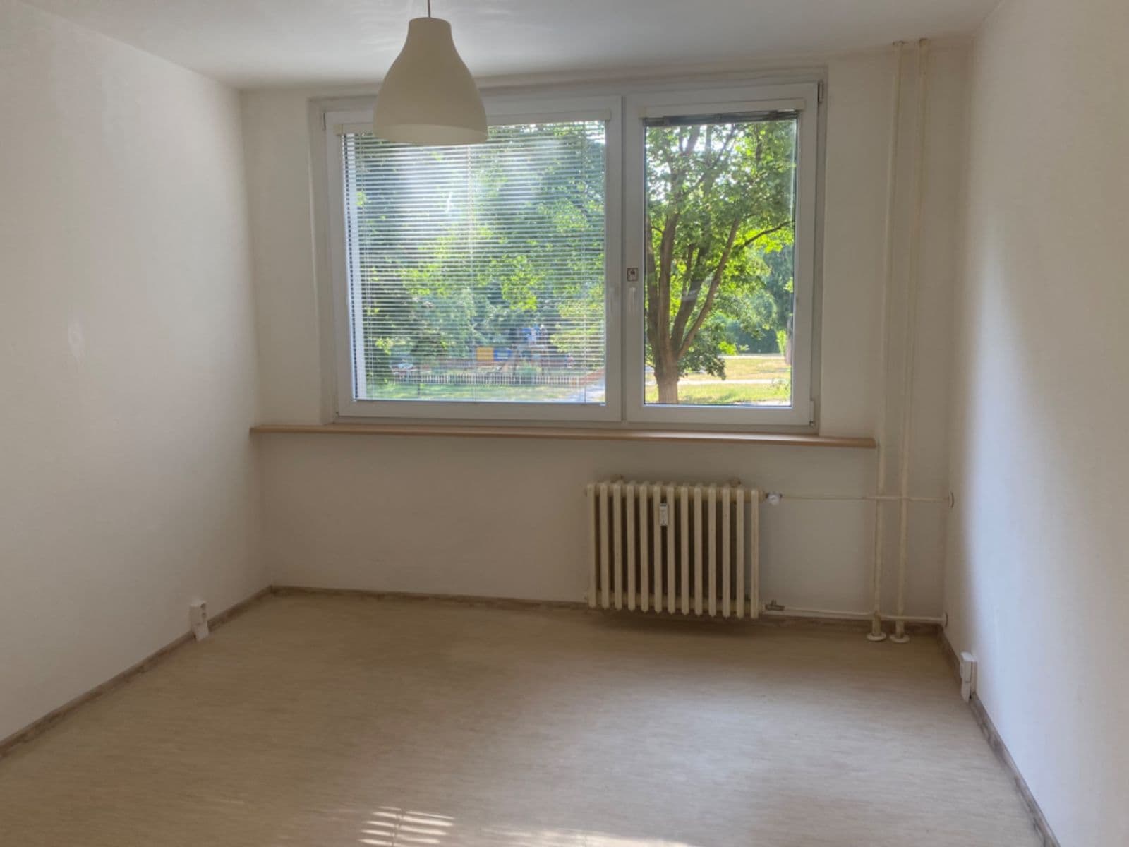Prenájom bytu 3-izbový 72 m², Ostravská, Praha, Praha Prenájom bytu 3-izbový 72 m², Ostravská, Praha, Praha