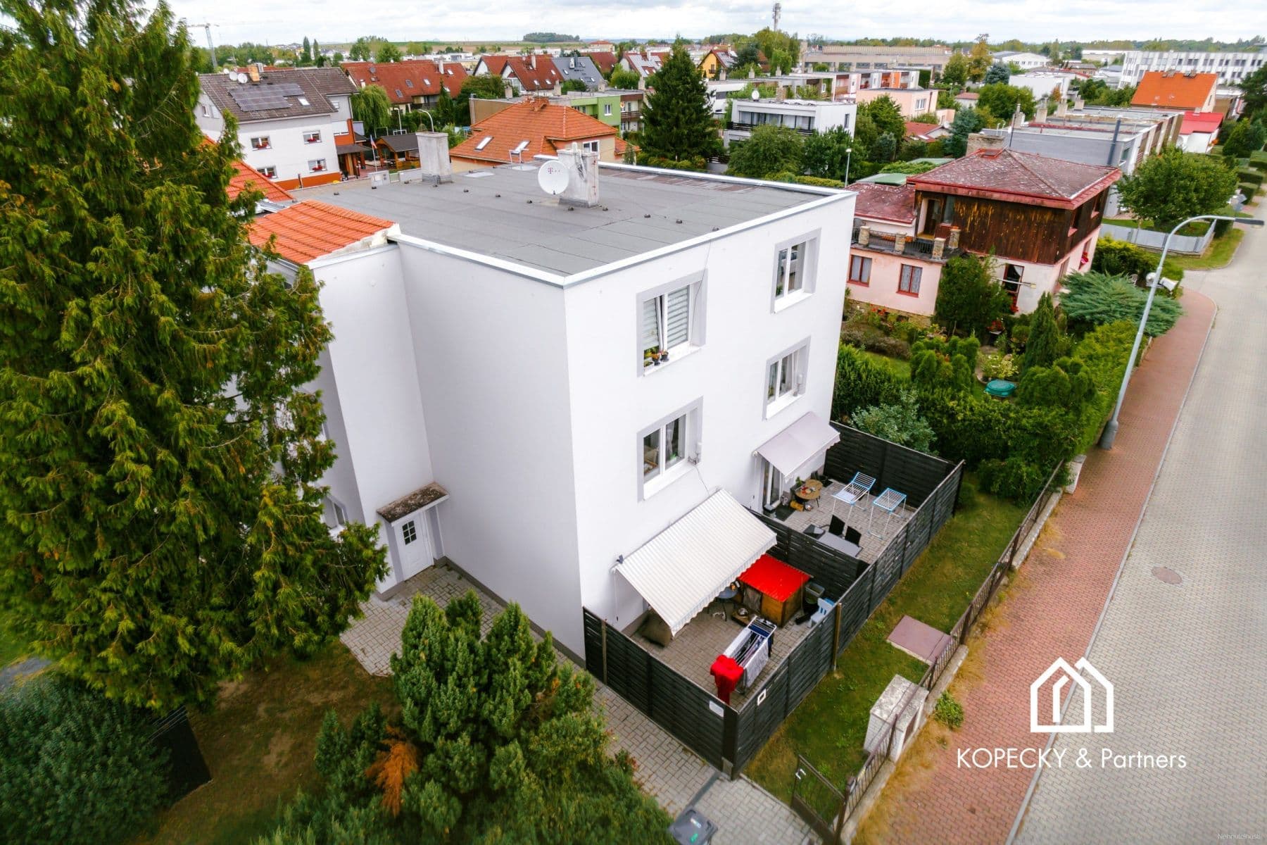 Prenájom bytu 2-izbový 60 m², Moravanská, Praha, Praha Prenájom bytu 2-izbový 60 m², Moravanská, Praha, Praha
