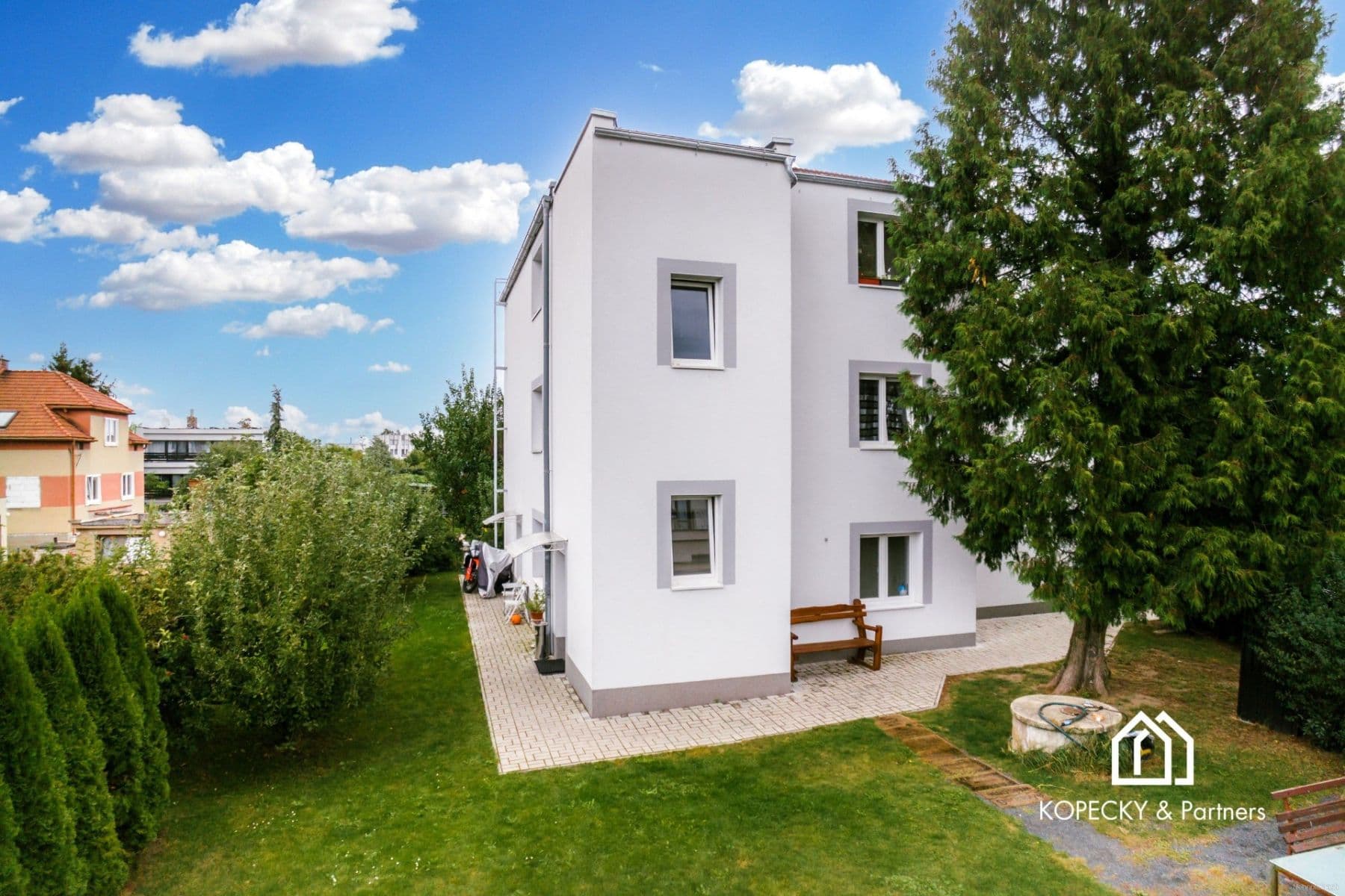 Prenájom bytu 2-izbový 60 m², Moravanská, Praha, Praha Prenájom bytu 2-izbový 60 m², Moravanská, Praha, Praha