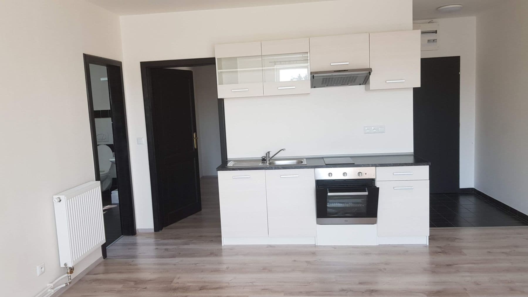 Prenájom bytu 2-izbový 60 m², Moravanská, Praha, Praha Prenájom bytu 2-izbový 60 m², Moravanská, Praha, Praha