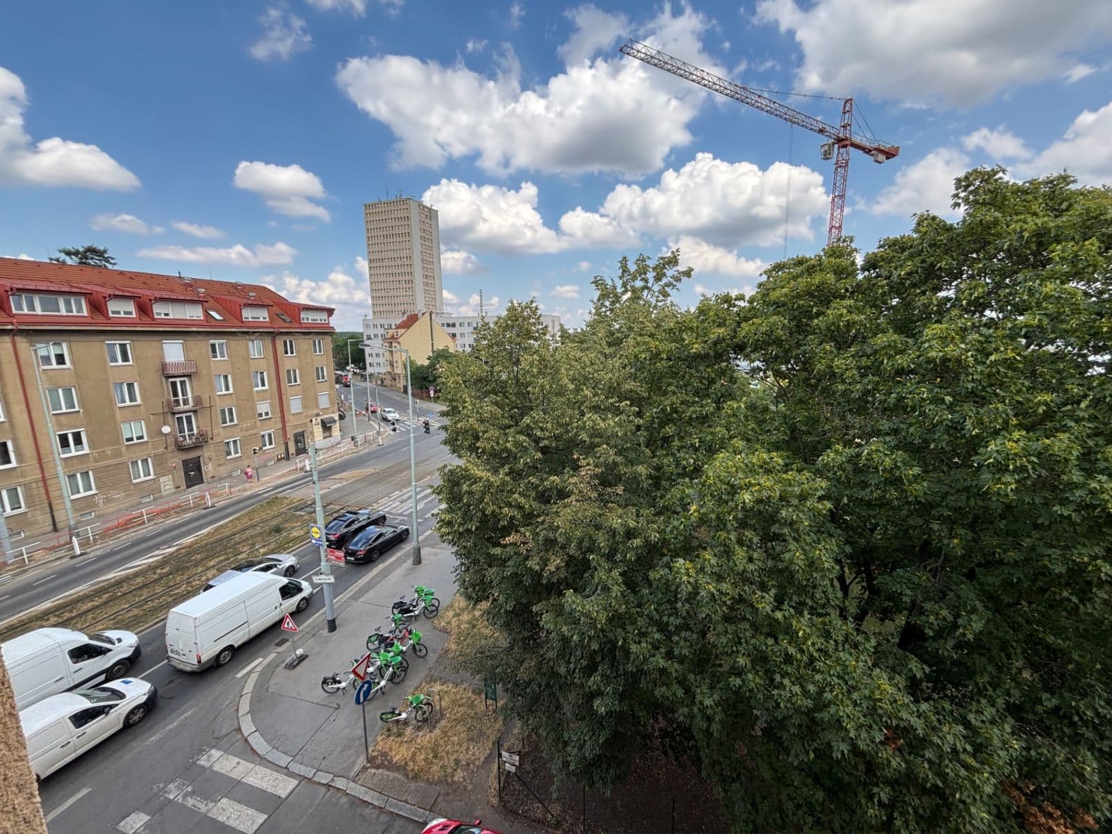 Prenájom bytu 1-izbový 33 m², Černokostelecká, Praha, Praha Prenájom bytu 1-izbový 33 m², Černokostelecká, Praha, Praha