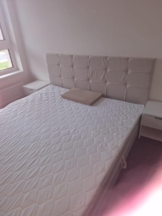 Prenájom bytu 2-izbový 46 m², Honzíkova, Praha, Praha Prenájom bytu 2-izbový 46 m², Honzíkova, Praha, Praha