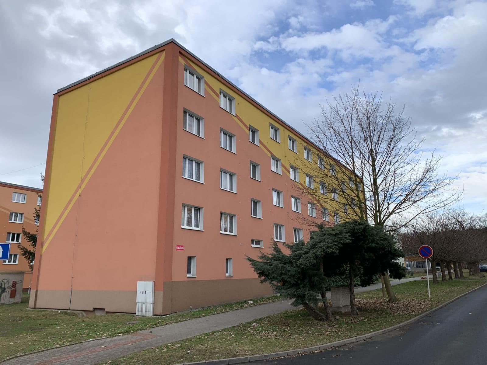 Prenájom bytu 2-izbový 55 m², Cihlářská, Chomutov, Ústecký kraj Prenájom bytu 2-izbový 55 m², Cihlářská, Chomutov, Ústecký kraj