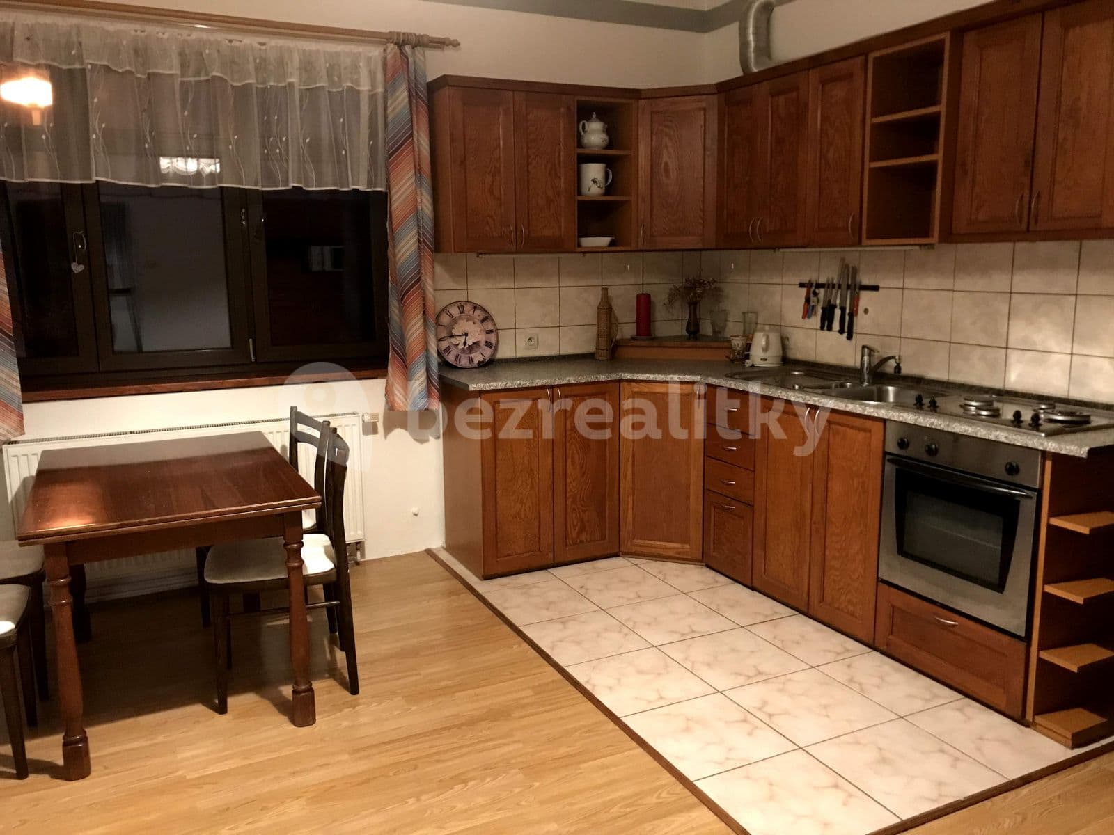 Prenájom bytu 2-izbový 80 m², Gellnerova, Mladá Boleslav, Středočeský kraj Prenájom bytu 2-izbový 80 m², Gellnerova, Mladá Boleslav, Středočeský kraj