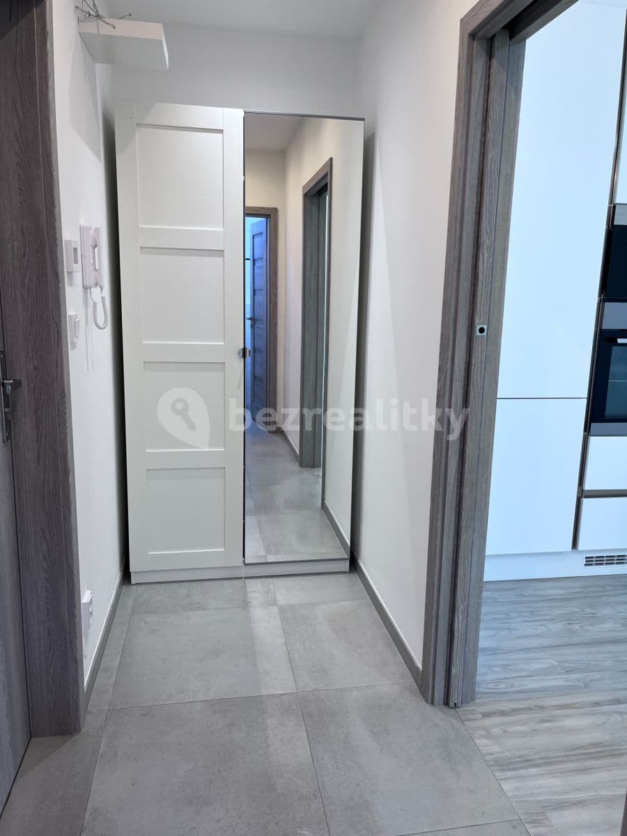 Prenájom bytu 3-izbový 65 m², Tuřany, Brno, Jihomoravský kraj Prenájom bytu 3-izbový 65 m², Tuřany, Brno, Jihomoravský kraj