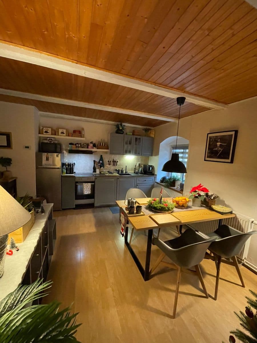 Prenájom bytu 2-izbový 60 m², Skalecká, Mníšek pod Brdy, Středočeský kraj Prenájom bytu 2-izbový 60 m², Skalecká, Mníšek pod Brdy, Středočeský kraj