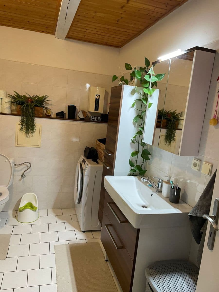 Prenájom bytu 2-izbový 60 m², Skalecká, Mníšek pod Brdy, Středočeský kraj Prenájom bytu 2-izbový 60 m², Skalecká, Mníšek pod Brdy, Středočeský kraj