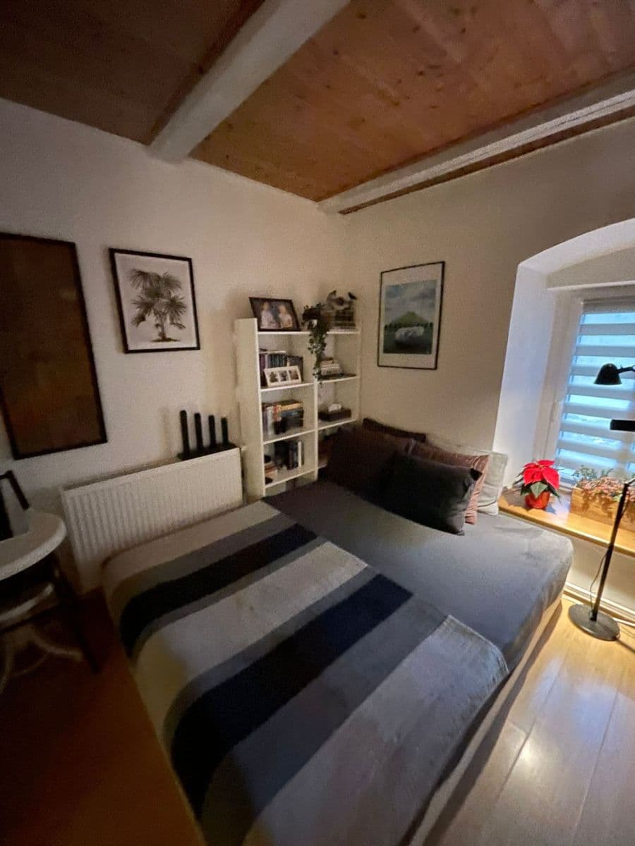 Prenájom bytu 2-izbový 60 m², Skalecká, Mníšek pod Brdy, Středočeský kraj Prenájom bytu 2-izbový 60 m², Skalecká, Mníšek pod Brdy, Středočeský kraj