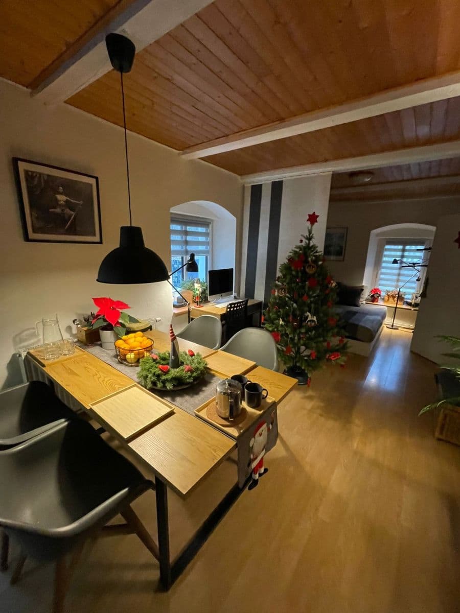 Prenájom bytu 2-izbový 60 m², Skalecká, Mníšek pod Brdy, Středočeský kraj Prenájom bytu 2-izbový 60 m², Skalecká, Mníšek pod Brdy, Středočeský kraj