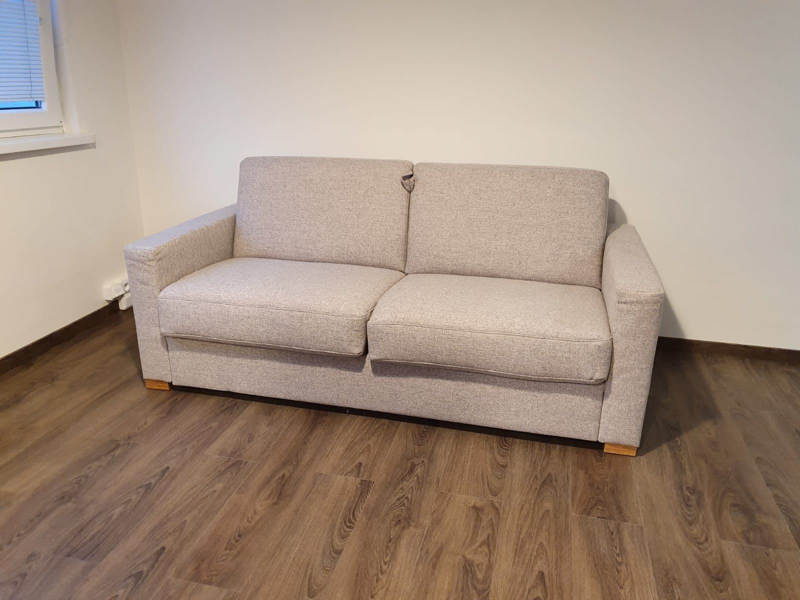 Prenájom bytu Garsoniéra 34 m², Ostravská, Praha, Praha Prenájom bytu Garsoniéra 34 m², Ostravská, Praha, Praha