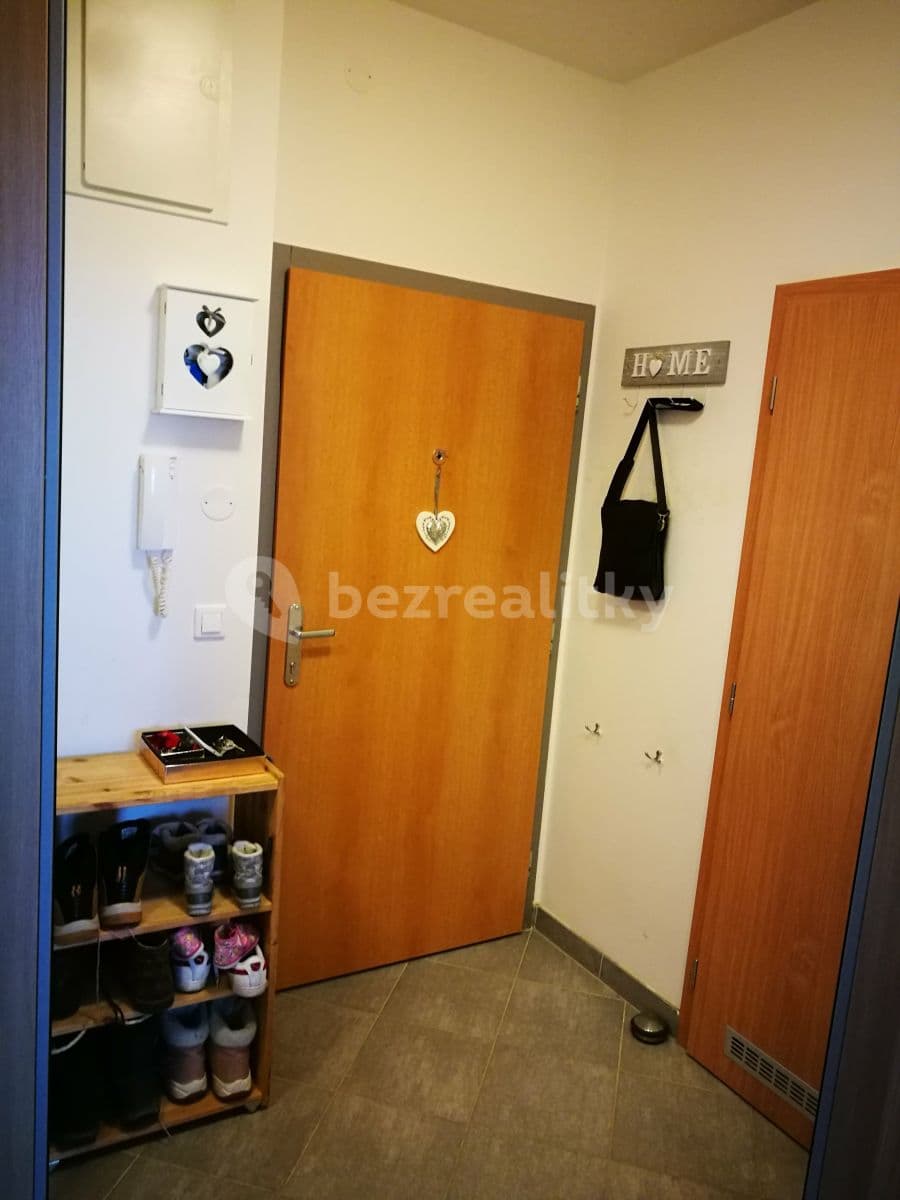 Prenájom bytu 2-izbový 44 m², U Uhříněveské Obory, Praha, Praha Prenájom bytu 2-izbový 44 m², U Uhříněveské Obory, Praha, Praha