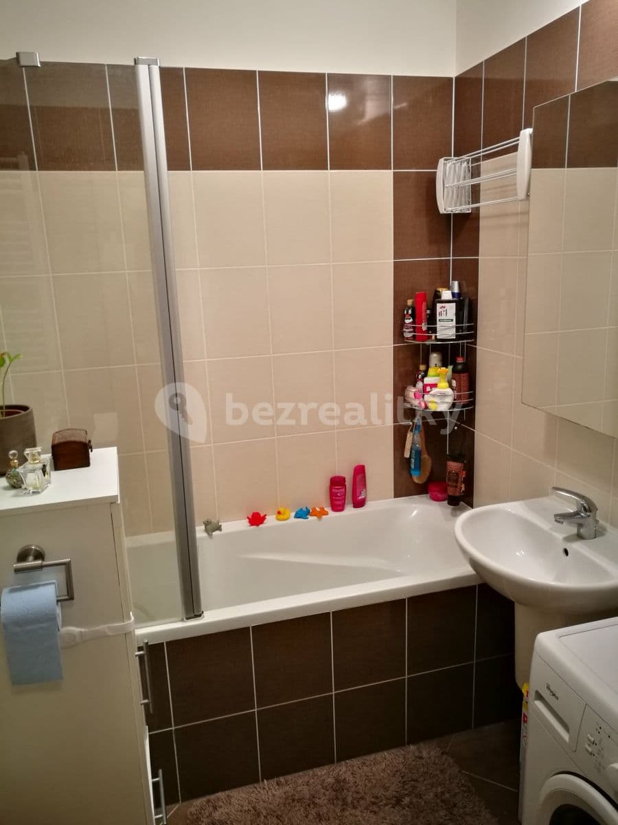 Prenájom bytu 2-izbový 44 m², U Uhříněveské Obory, Praha, Praha Prenájom bytu 2-izbový 44 m², U Uhříněveské Obory, Praha, Praha
