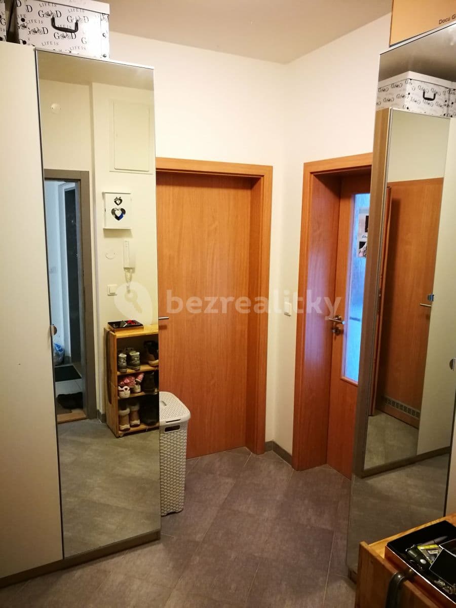 Prenájom bytu 2-izbový 44 m², U Uhříněveské Obory, Praha, Praha Prenájom bytu 2-izbový 44 m², U Uhříněveské Obory, Praha, Praha