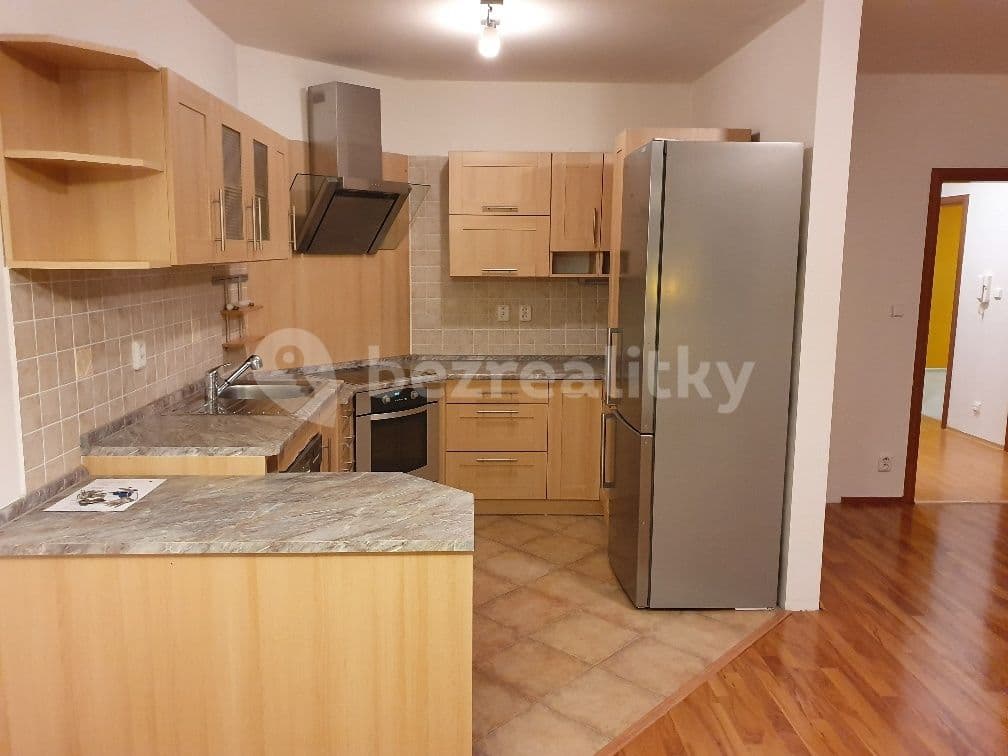 Prenájom bytu 3-izbový 83 m², Za Sídlištěm, Dolní Břežany, Středočeský kraj Prenájom bytu 3-izbový 83 m², Za Sídlištěm, Dolní Břežany, Středočeský kraj