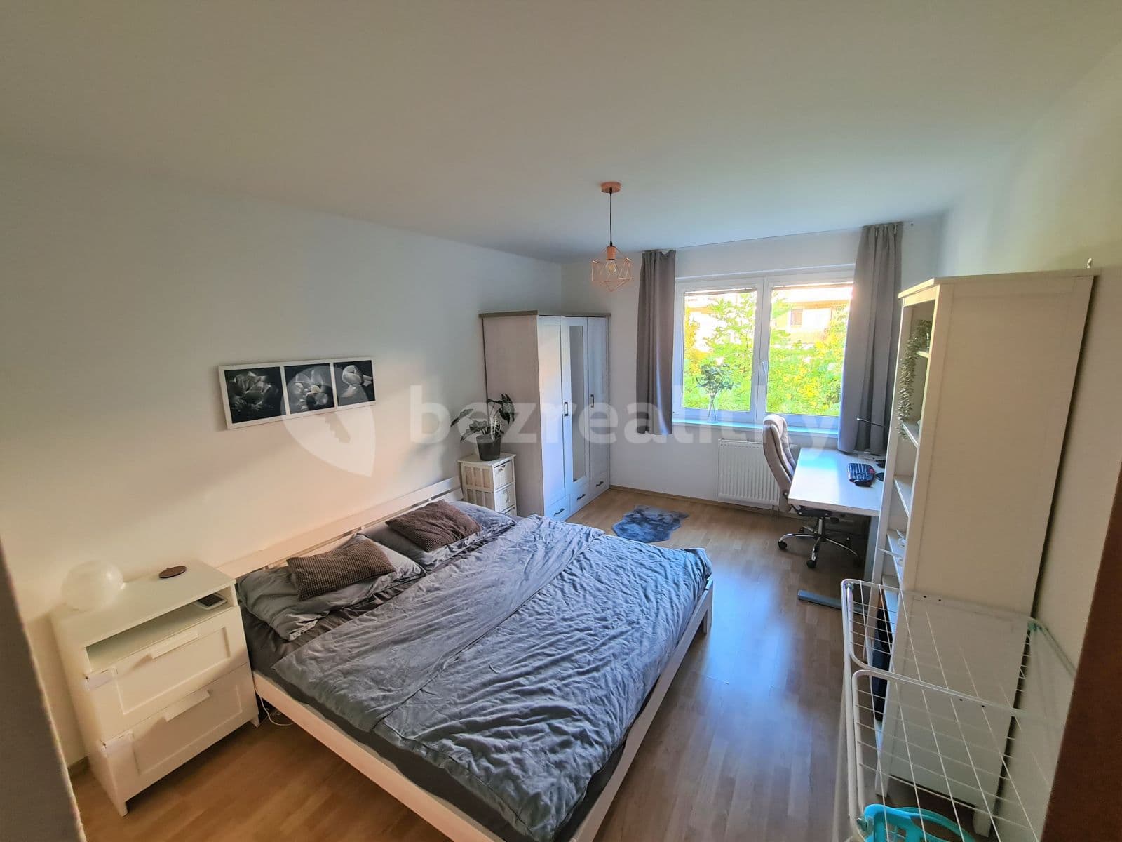 Prenájom bytu 3-izbový 83 m², Za Sídlištěm, Dolní Břežany, Středočeský kraj Prenájom bytu 3-izbový 83 m², Za Sídlištěm, Dolní Břežany, Středočeský kraj