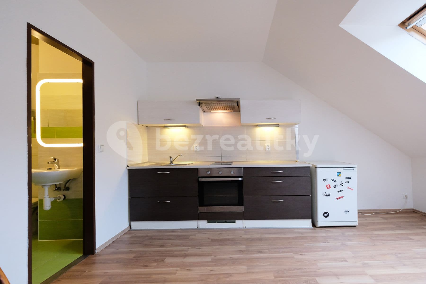 Prenájom bytu 2-izbový 48 m², Zbraslavská, Praha, Praha Prenájom bytu 2-izbový 48 m², Zbraslavská, Praha, Praha