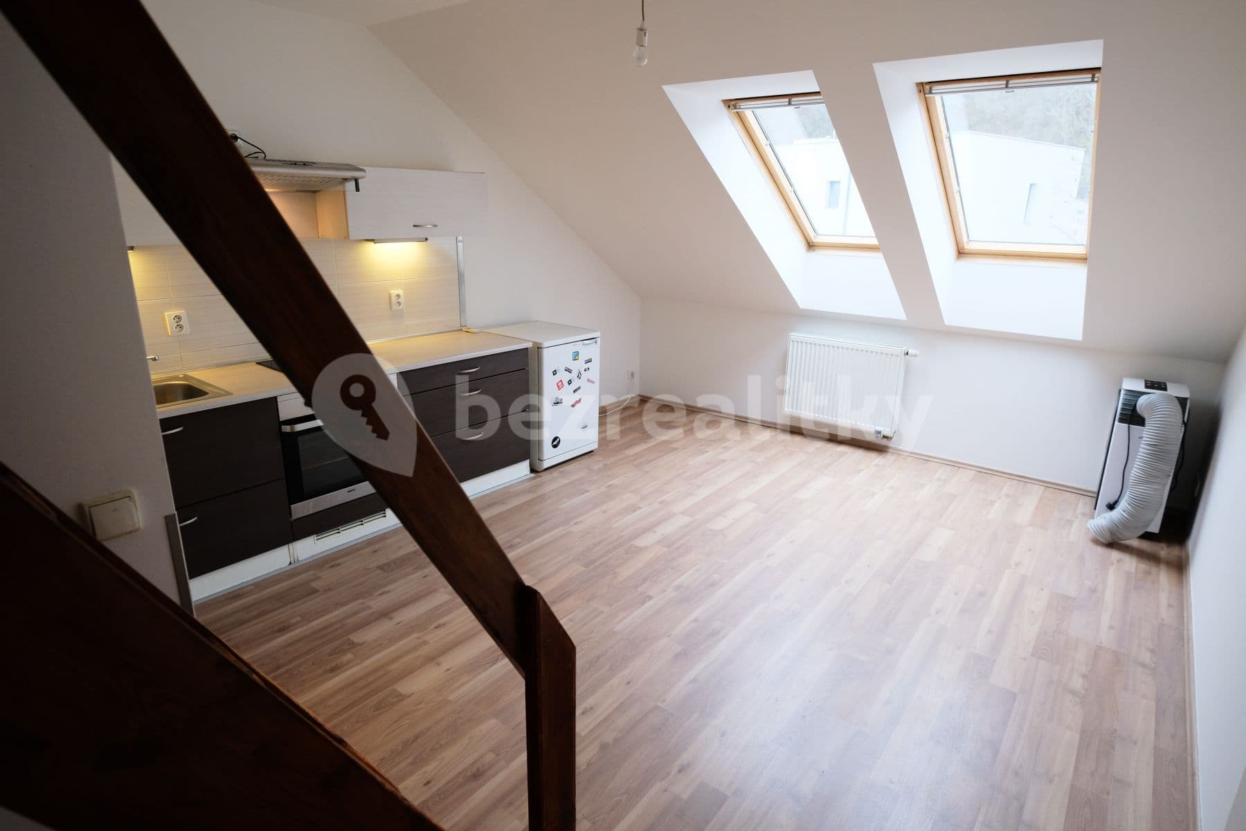 Prenájom bytu 2-izbový 48 m², Zbraslavská, Praha, Praha Prenájom bytu 2-izbový 48 m², Zbraslavská, Praha, Praha