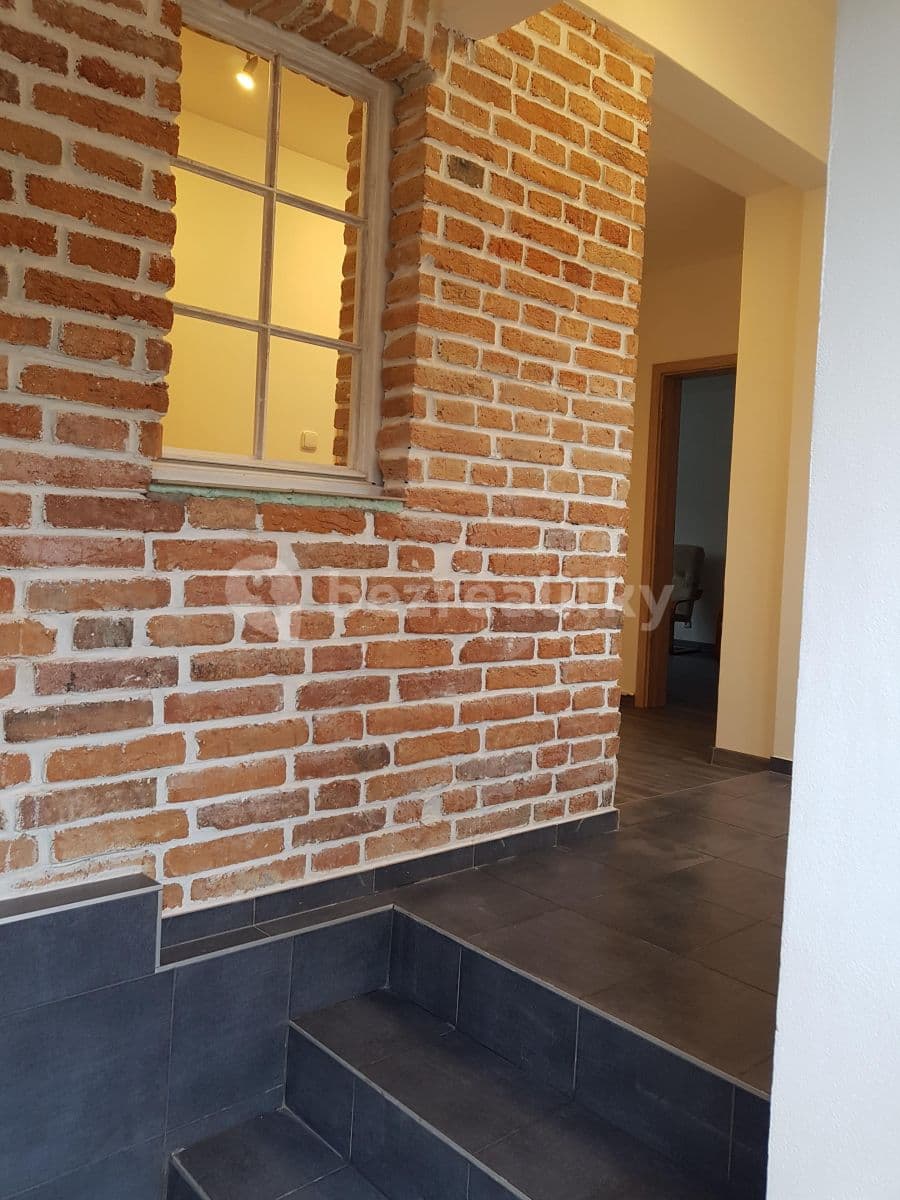 Prenájom bytu 3-izbový 60 m², Dubenecká, Praha, Praha Prenájom bytu 3-izbový 60 m², Dubenecká, Praha, Praha