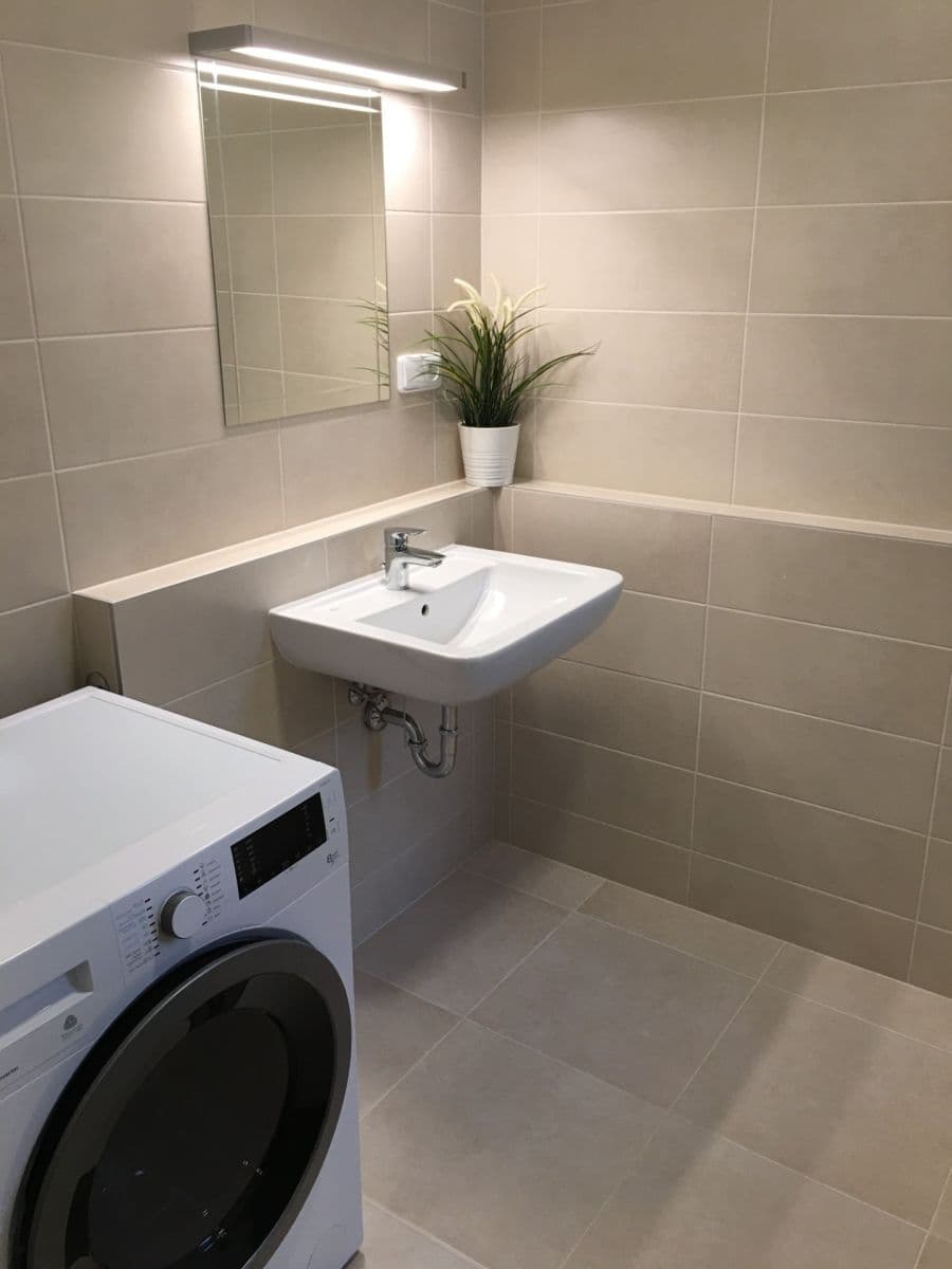 Prenájom bytu 3-izbový 92 m², Oty Bubeníčka, Praha, Praha Prenájom bytu 3-izbový 92 m², Oty Bubeníčka, Praha, Praha