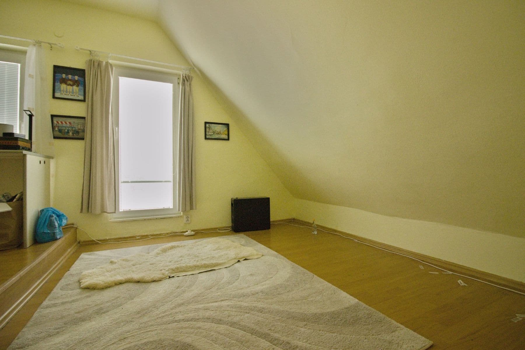 Prenájom bytu 5-izbový 87 m², U Schodů, Praha, Praha Prenájom bytu 5-izbový 87 m², U Schodů, Praha, Praha