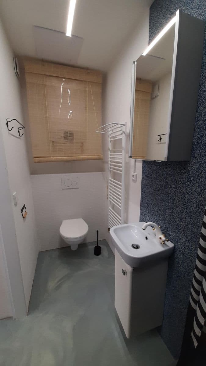 Prenájom bytu 1-izbový 36 m², Jeronýmova, Praha, Praha Prenájom bytu 1-izbový 36 m², Jeronýmova, Praha, Praha