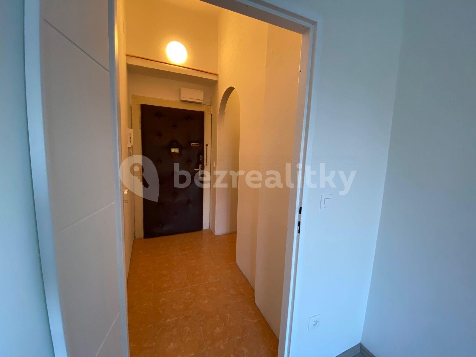 Prenájom bytu 2-izbový 47 m², Jičínská, Praha, Praha