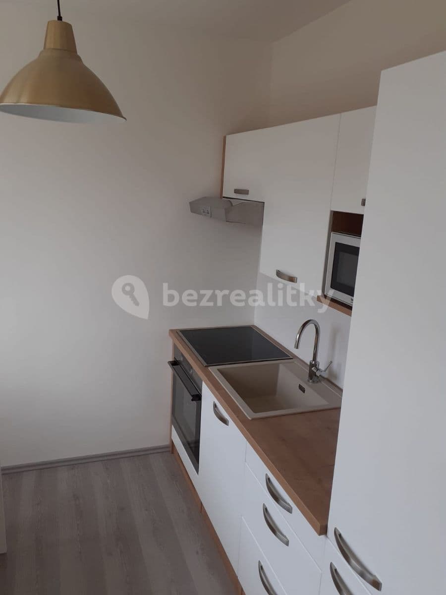 Prenájom bytu 1-izbový 35 m², Hanulova, Dúbravka, Bratislavský kraj Prenájom bytu 1-izbový 35 m², Hanulova, Dúbravka, Bratislavský kraj